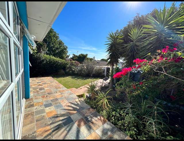 4 BEDROOM HOUSE FOR SALE IN BISHOP LAVIS